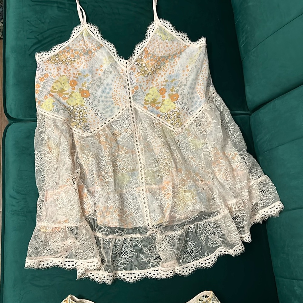 Victoria’s Secret babydoll w/ panties
